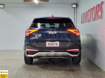 2024 Kia Sportage - Thumbnail