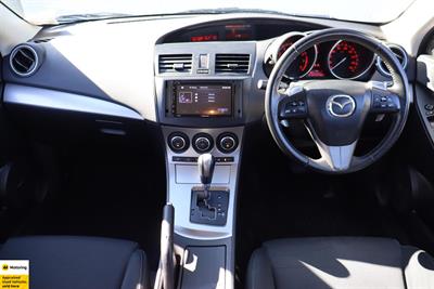 2011 Mazda Axela - Thumbnail
