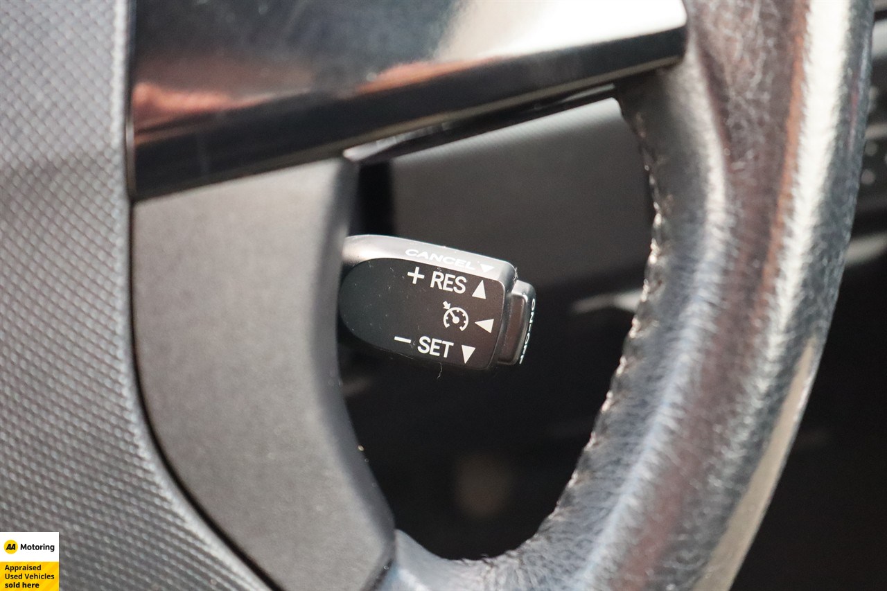 2015 Toyota Estima