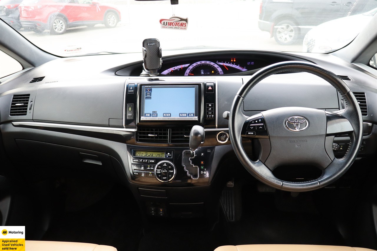 2015 Toyota Estima