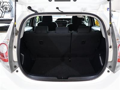 2013 Toyota Aqua - Thumbnail