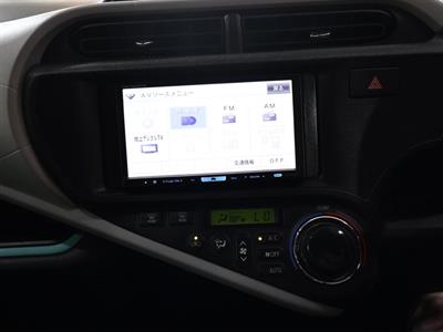 2013 Toyota Aqua - Thumbnail