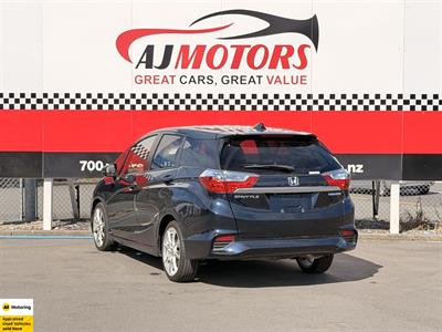 2017 Honda Fit - Thumbnail