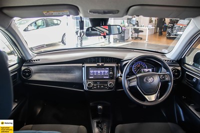 2018 Toyota Corolla - Thumbnail