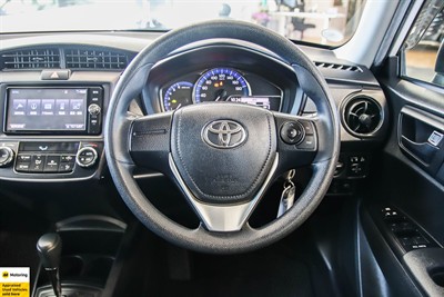 2018 Toyota Corolla - Thumbnail
