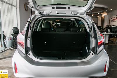 2020 Toyota Aqua - Thumbnail