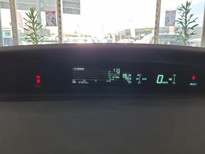 2012 Toyota Prius - Thumbnail