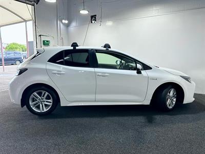 2021 Toyota Corolla - Thumbnail