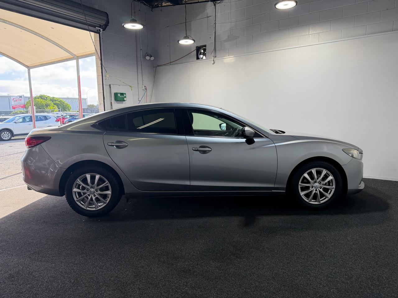 2013 Mazda Atenza