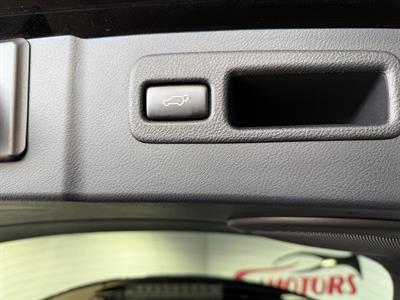 2014 Lexus NX 300h - Thumbnail