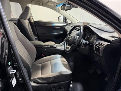 2014 Lexus NX 300h - Thumbnail