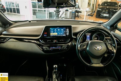 2018 Toyota C-HR - Thumbnail