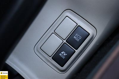 2013 Toyota Aqua - Thumbnail