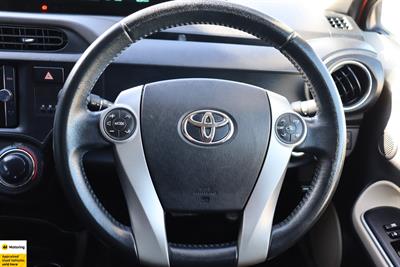 2013 Toyota Aqua - Thumbnail