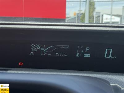 2014 Toyota Aqua - Thumbnail