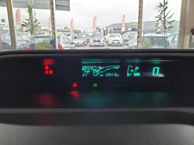 2012 Toyota Aqua - Thumbnail