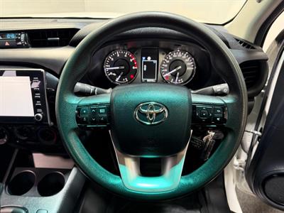 2020 Toyota Hilux - Thumbnail