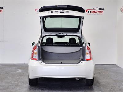 2013 Toyota Prius - Thumbnail