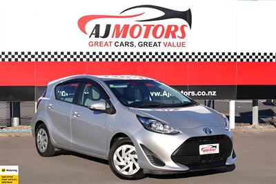 2017 Toyota Aqua - Thumbnail