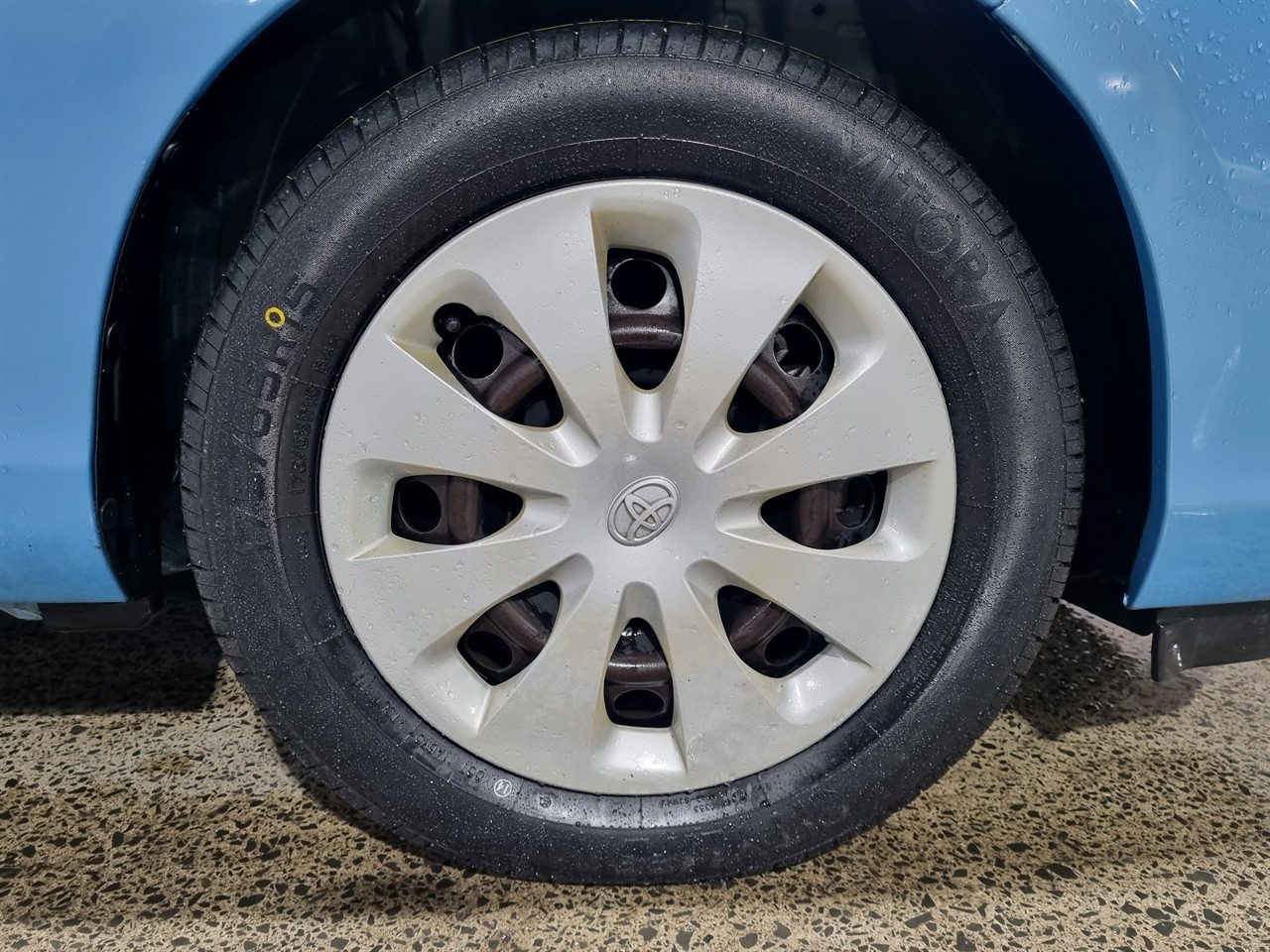 2013 Toyota Aqua