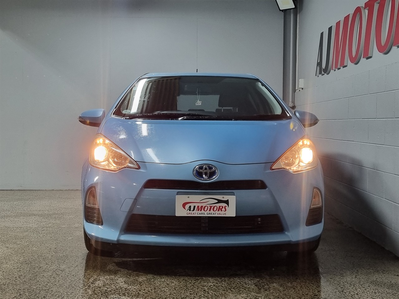 2013 Toyota Aqua
