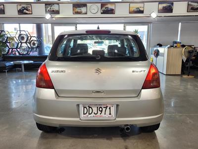 2006 Suzuki Swift - Thumbnail