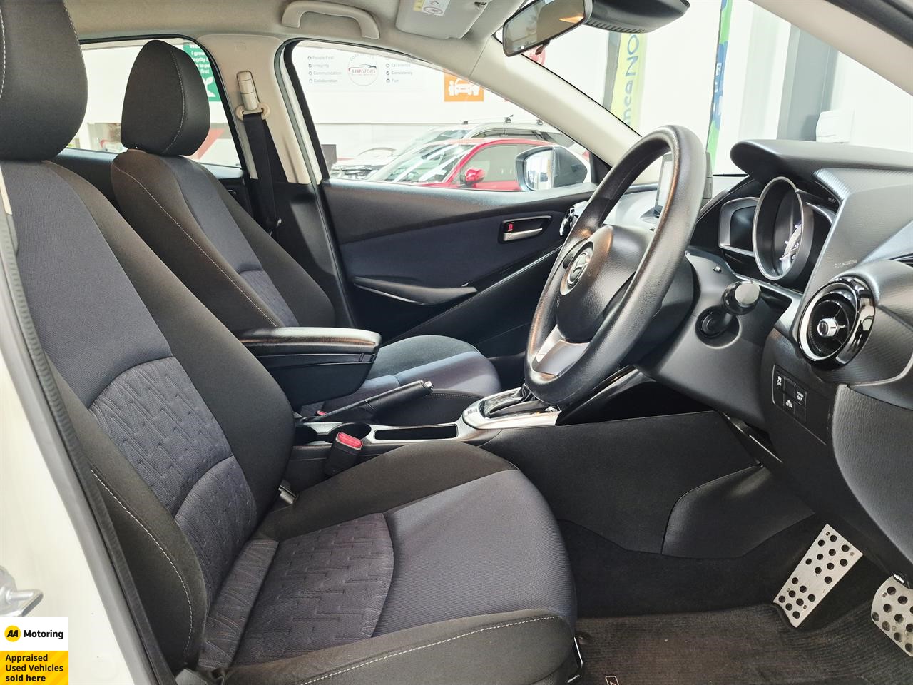 2015 Mazda Demio
