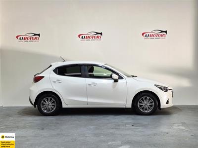 2015 Mazda Demio - Thumbnail