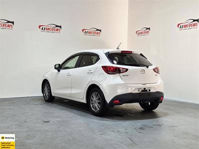 2015 Mazda Demio - Thumbnail