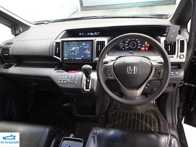 2015 Honda STEPWAGON - Thumbnail