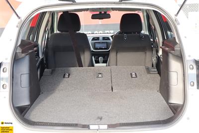 2015 Suzuki SX4 - Thumbnail