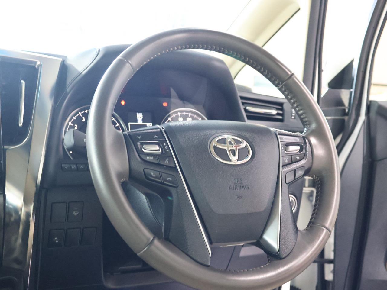 2016 Toyota Alphard