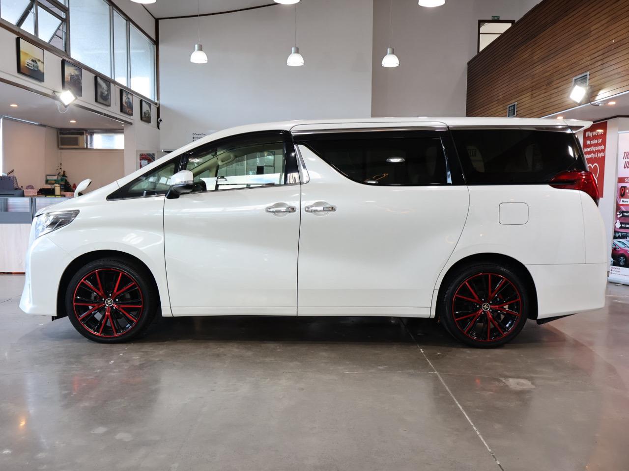 2016 Toyota Alphard
