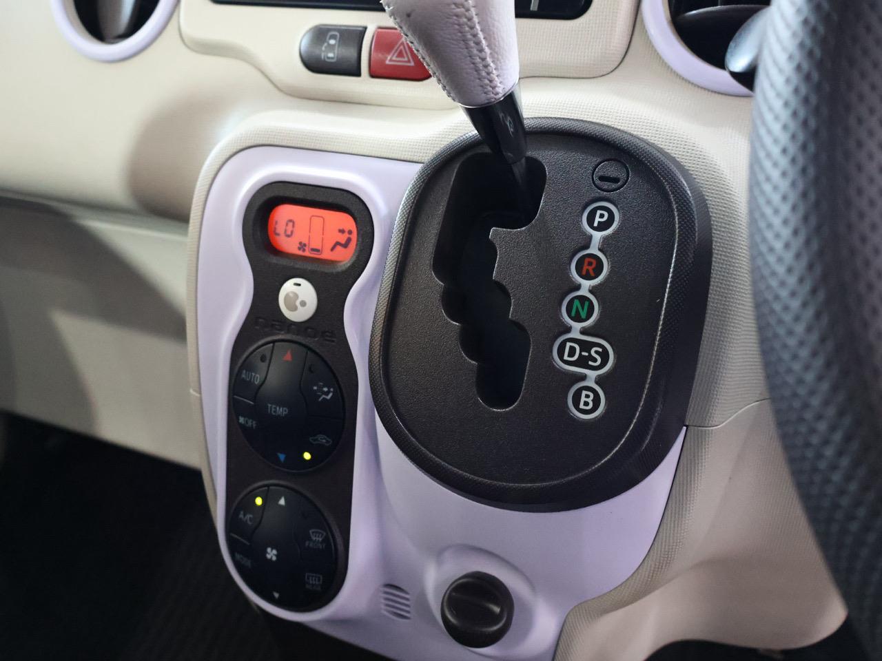 2013 Toyota Spade