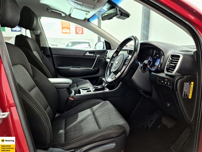 2019 Kia Sportage - Thumbnail