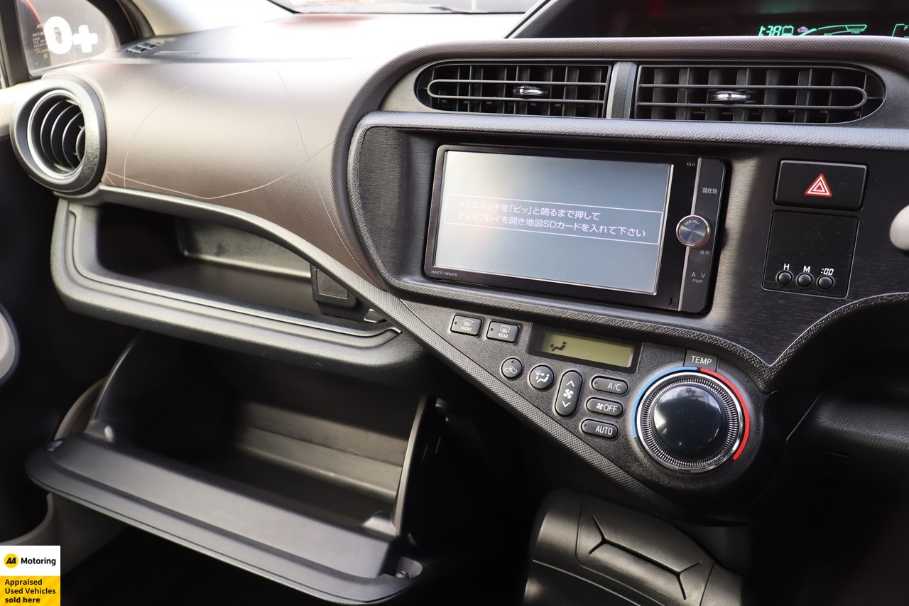 2013 Toyota Aqua