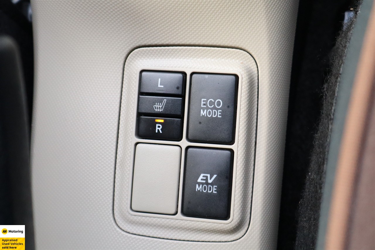 2013 Toyota Aqua