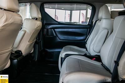 2015 Toyota Vellfire - Thumbnail