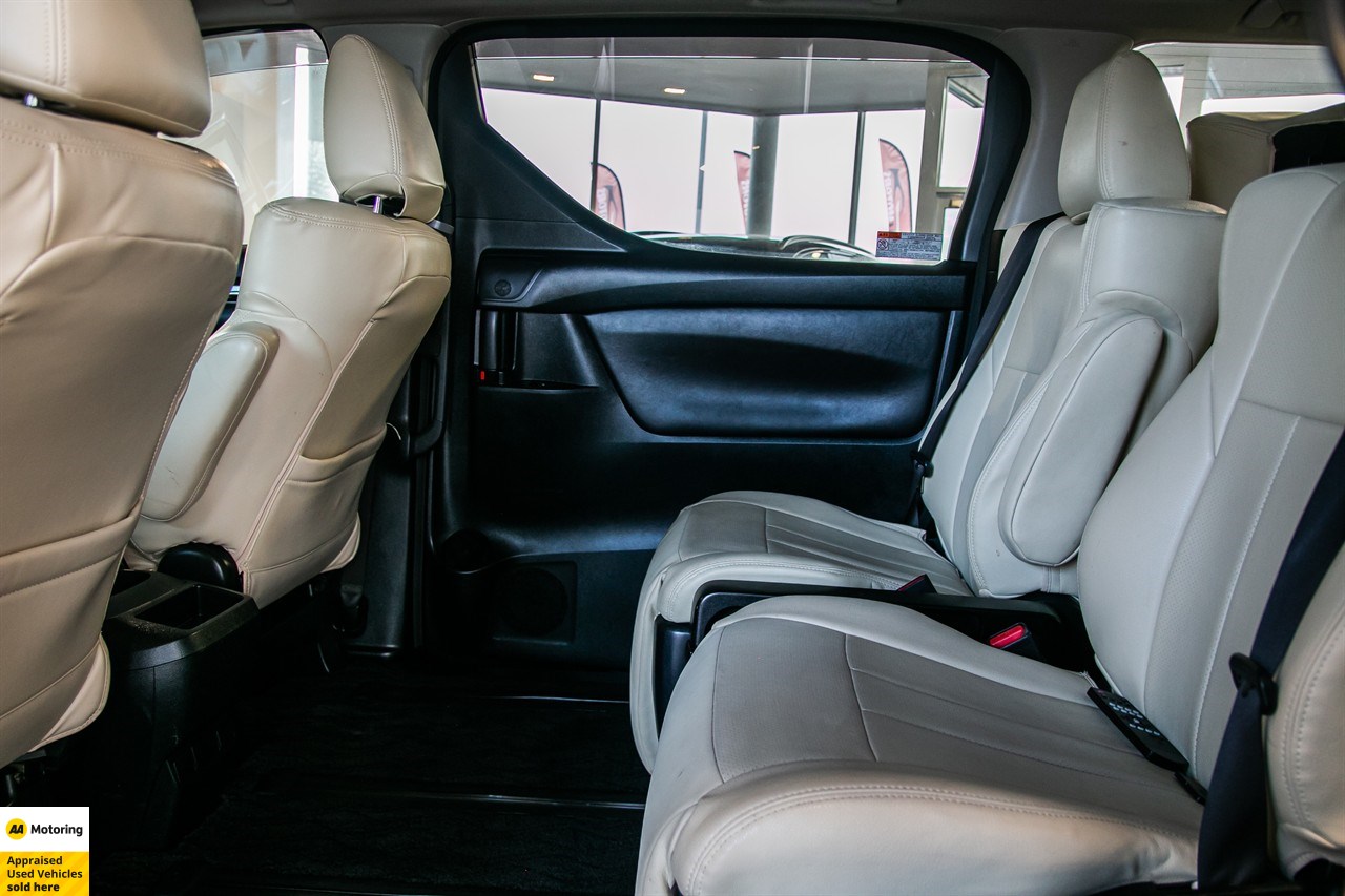 2015 Toyota Vellfire