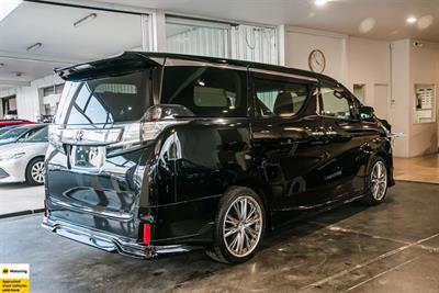 2015 Toyota Vellfire - Thumbnail