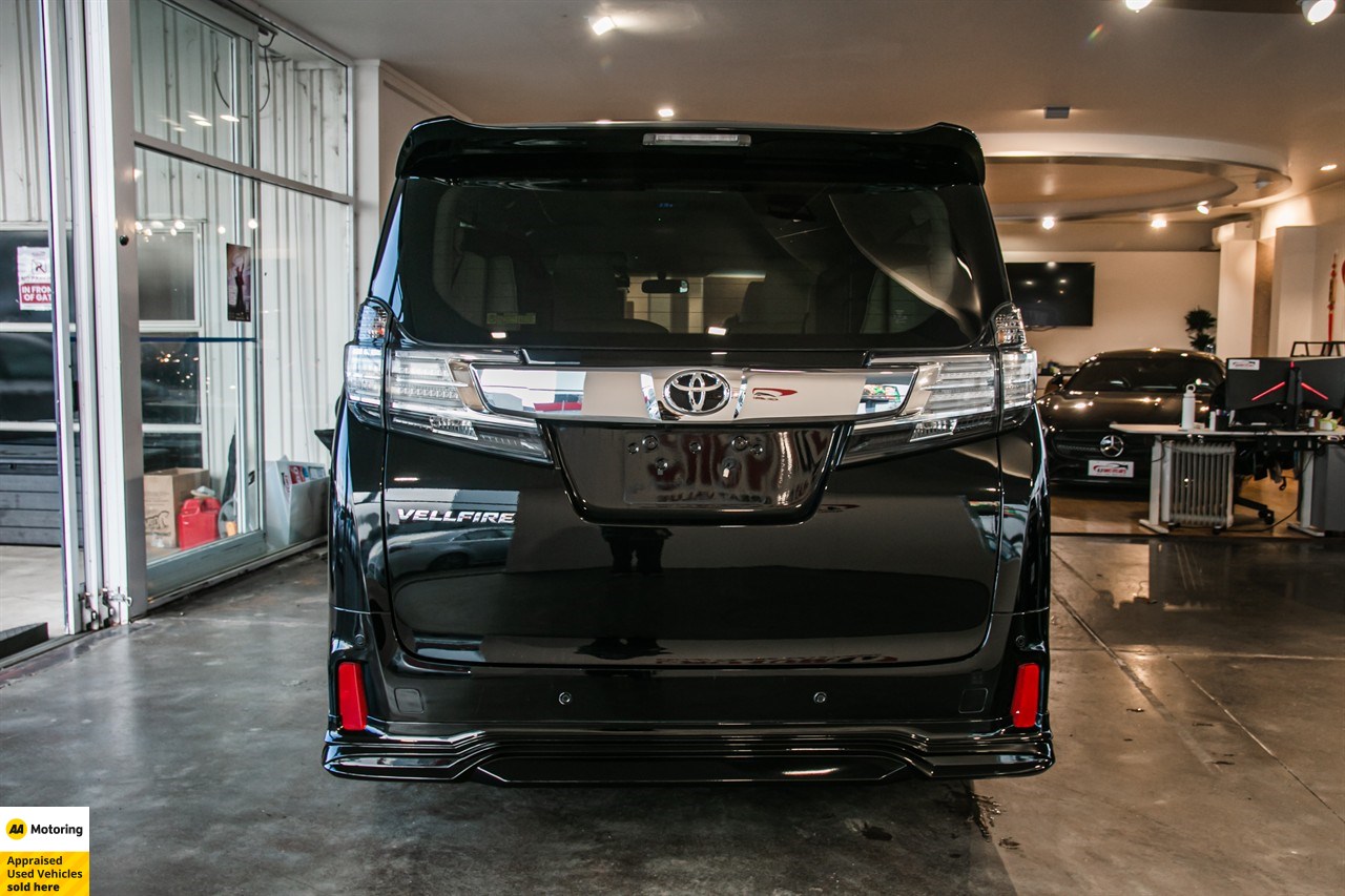 2015 Toyota Vellfire