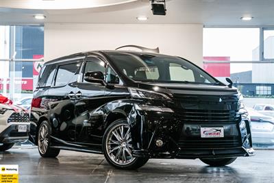 2015 Toyota Vellfire - Thumbnail