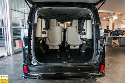 2015 Toyota Vellfire - Thumbnail