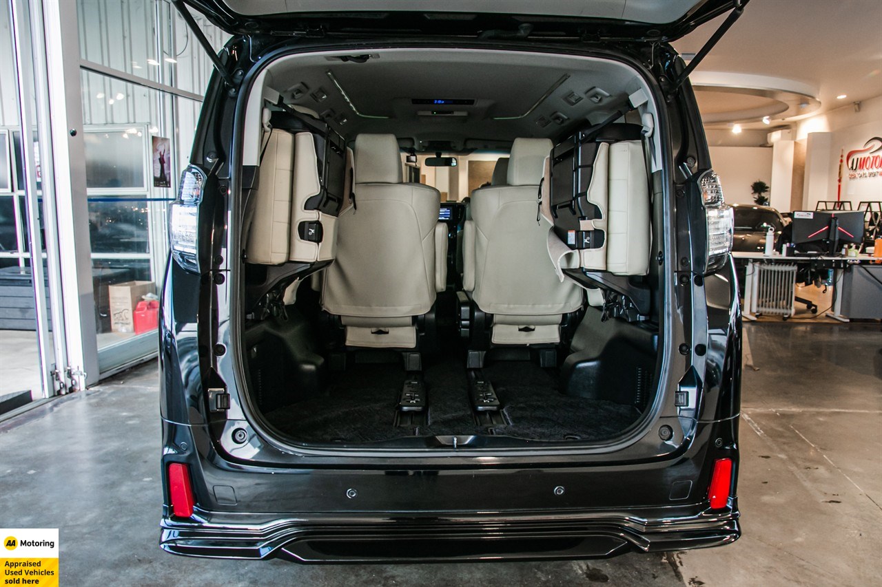 2015 Toyota Vellfire