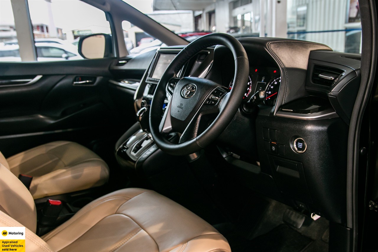 2015 Toyota Vellfire