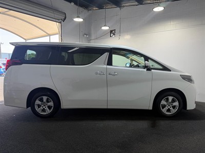2023 Toyota Alphard - Thumbnail