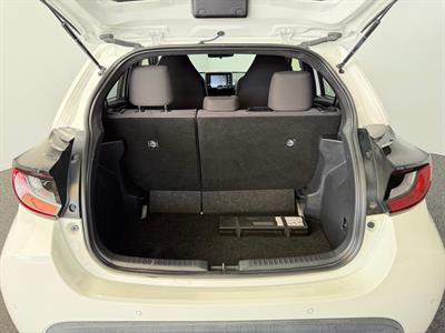 2020 Toyota Yaris - Thumbnail