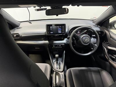 2020 Toyota Yaris - Thumbnail