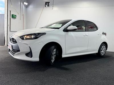 2020 Toyota Yaris - Thumbnail