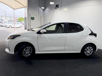 2020 Toyota Yaris - Thumbnail